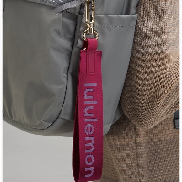 Lululemon Never Lost Keychain - Picture 2 of 4